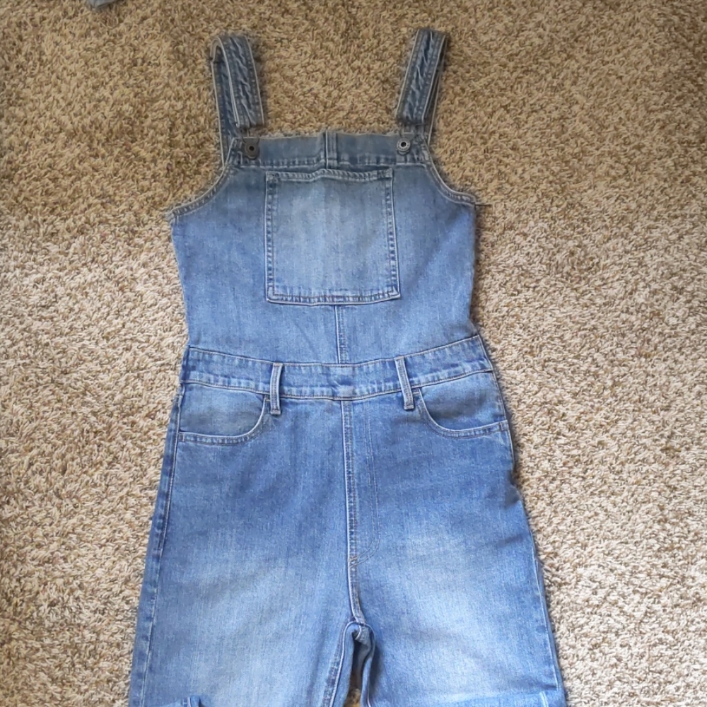Lucky brand split flare leg overalls 4/27